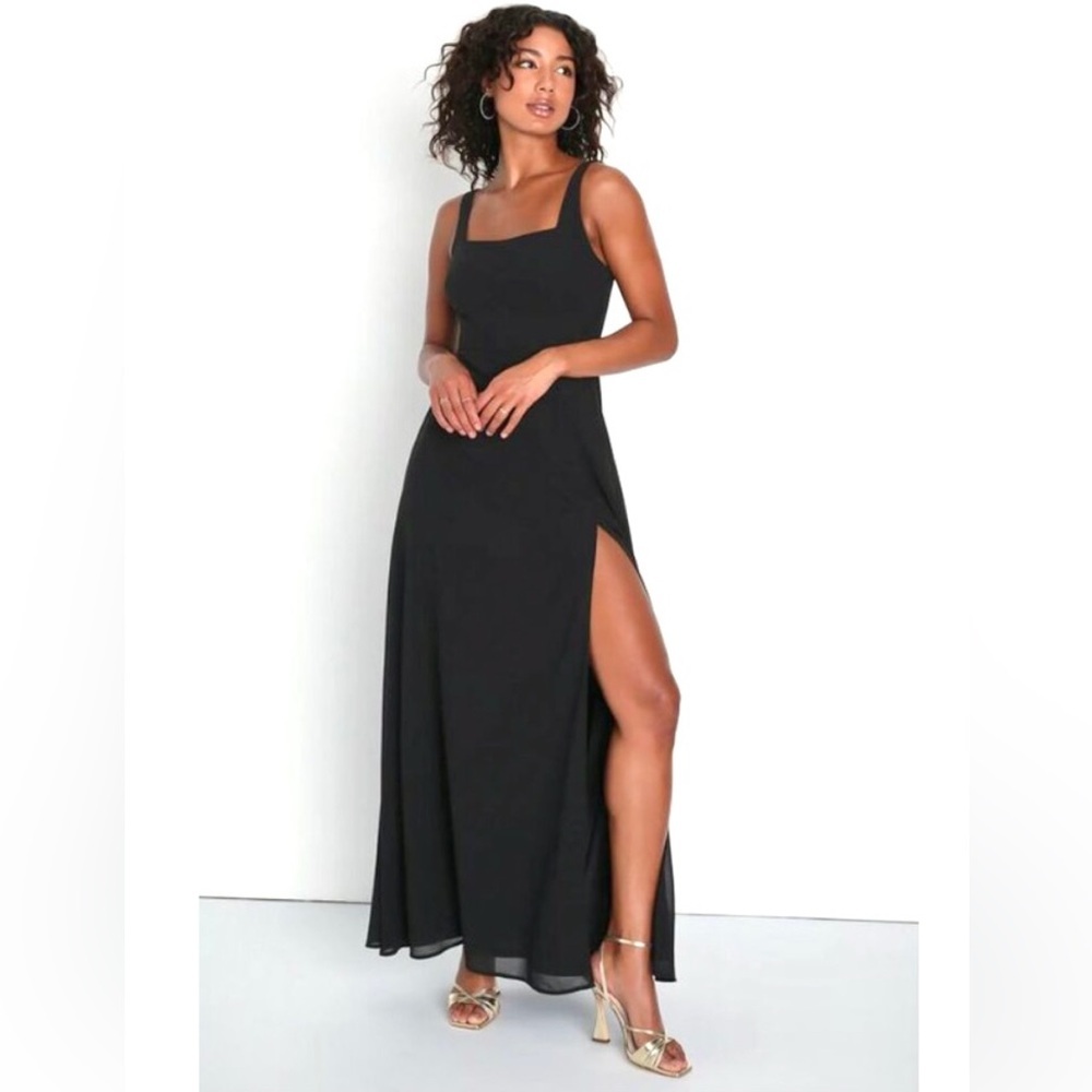 Lulu's Black Maxi Dress with Side Slit square neck line size Medium New